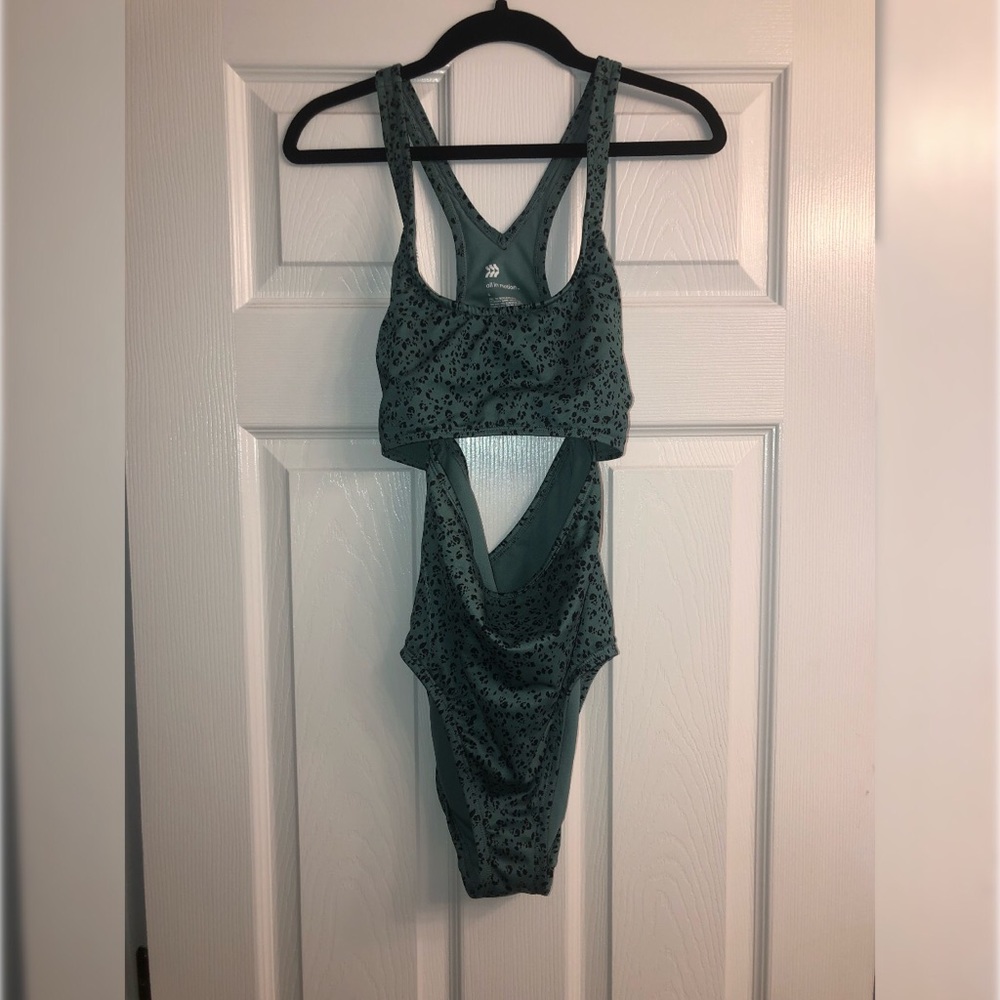 One piece cut out leopard print green swimwear